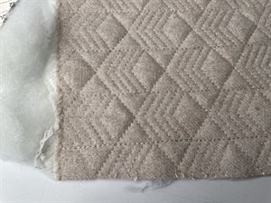 Møbelstof - quiltet og skøn beige